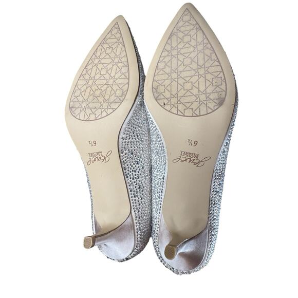 NEW Jewel Embellished Satin Pointed Toe Kitten Heels Silver Pumps Size 6.5 - Picture 6 of 8